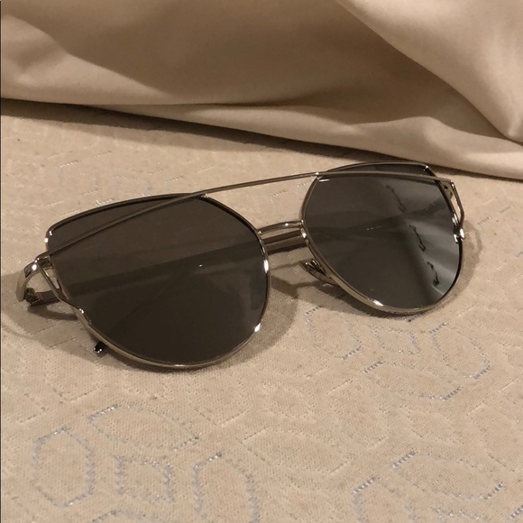 Cat Eye Aviator Sunnies Sunglasses -New! - Picture 5 of 5